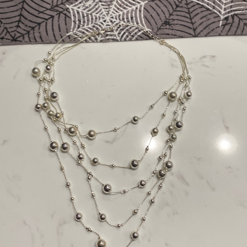 Multilayer necklace